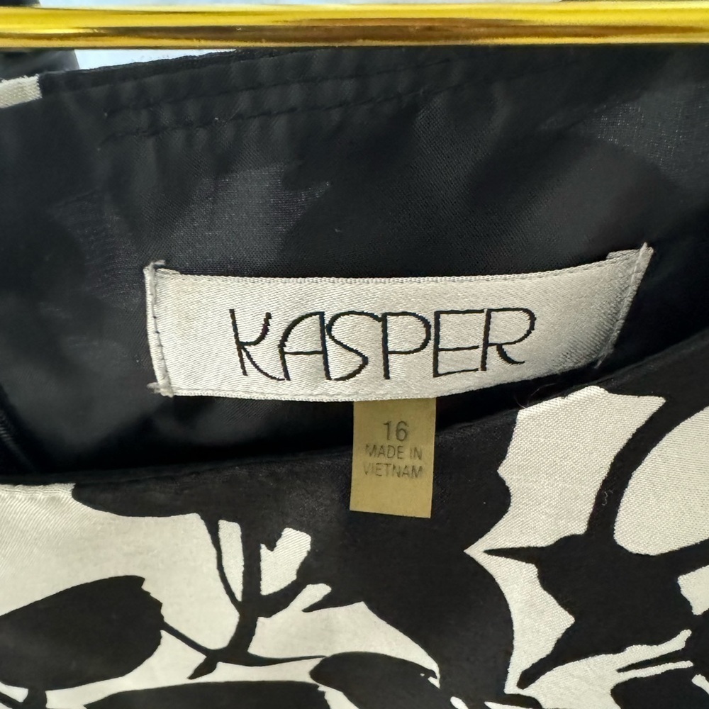 Kasper Black and White Sleeveless Midi Sundress - Picture 2 of 4